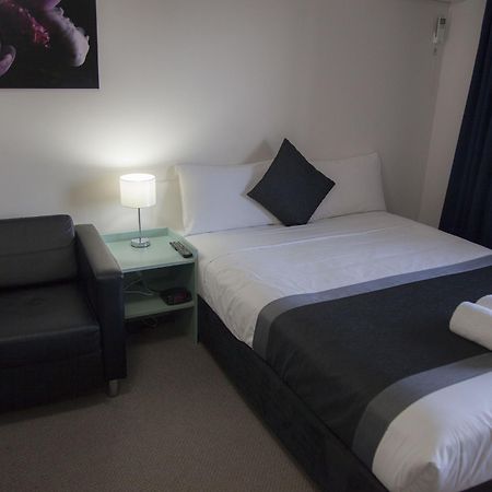 Chermside Court Motel Brisbane Bagian luar foto