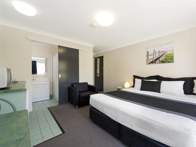Chermside Court Motel Brisbane Bagian luar foto