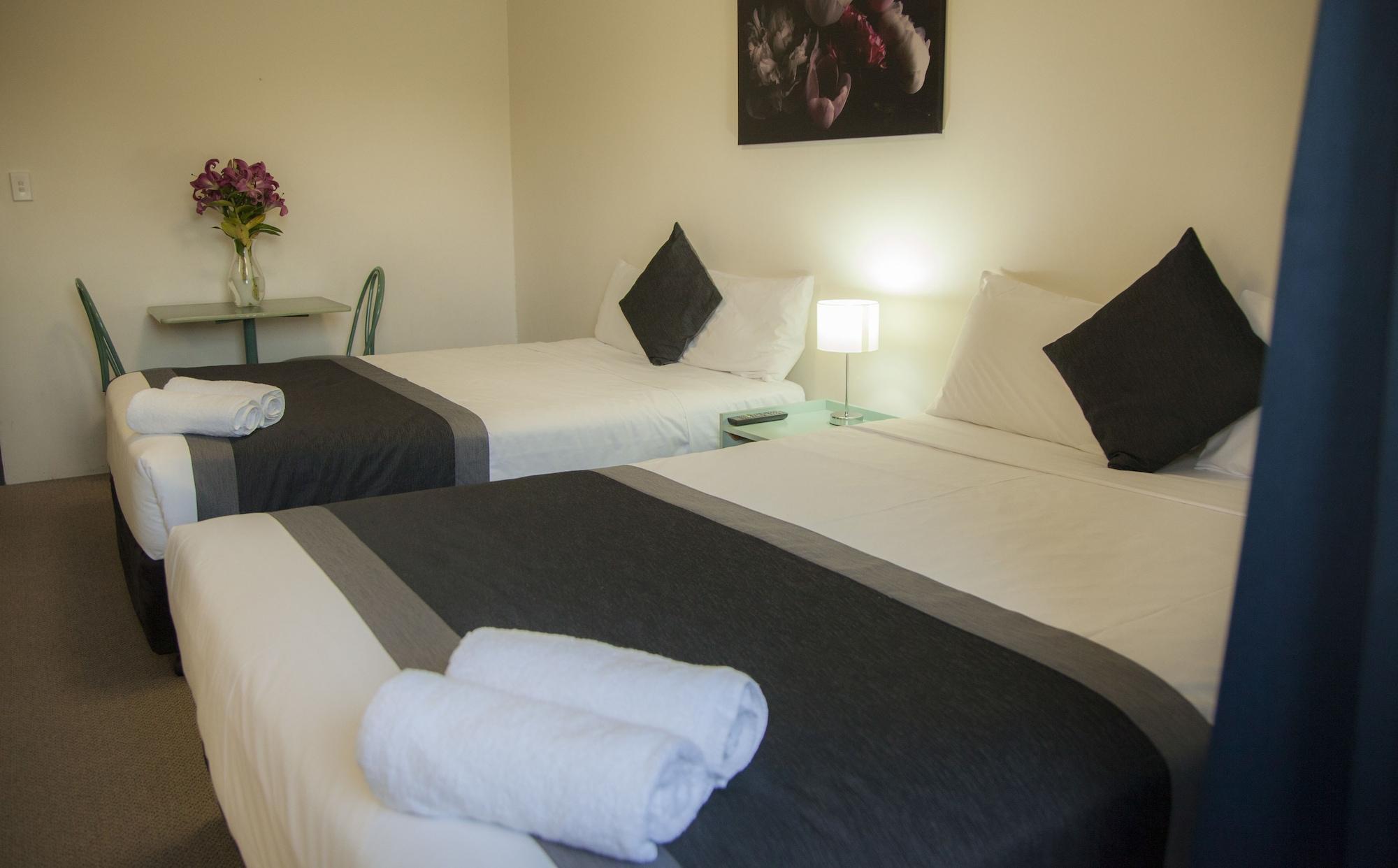 Chermside Court Motel Brisbane Bagian luar foto