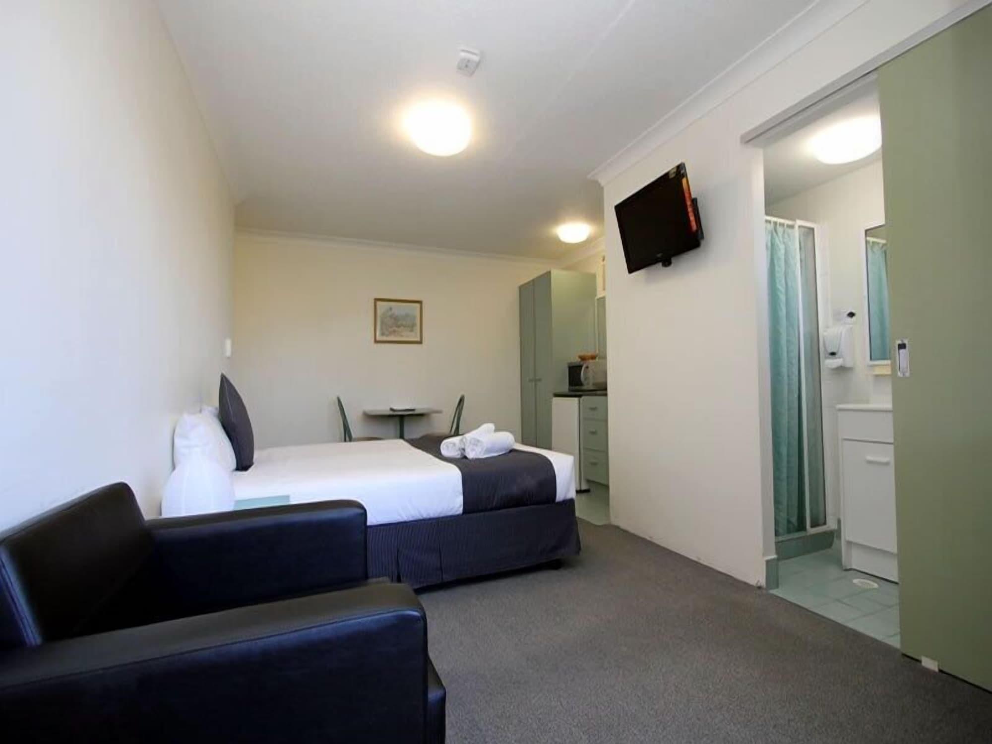 Chermside Court Motel Brisbane Bagian luar foto