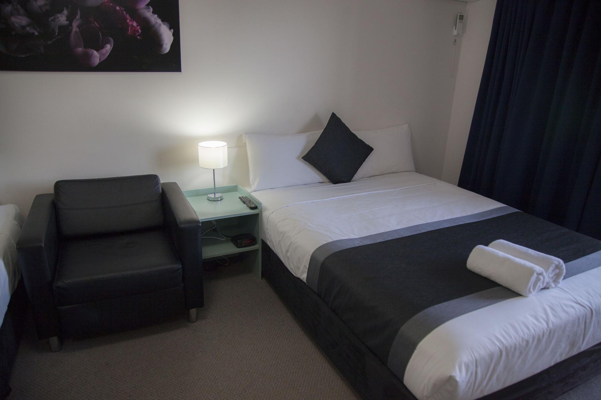 Chermside Court Motel Brisbane Bagian luar foto