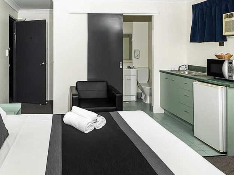 Chermside Court Motel Brisbane Bagian luar foto