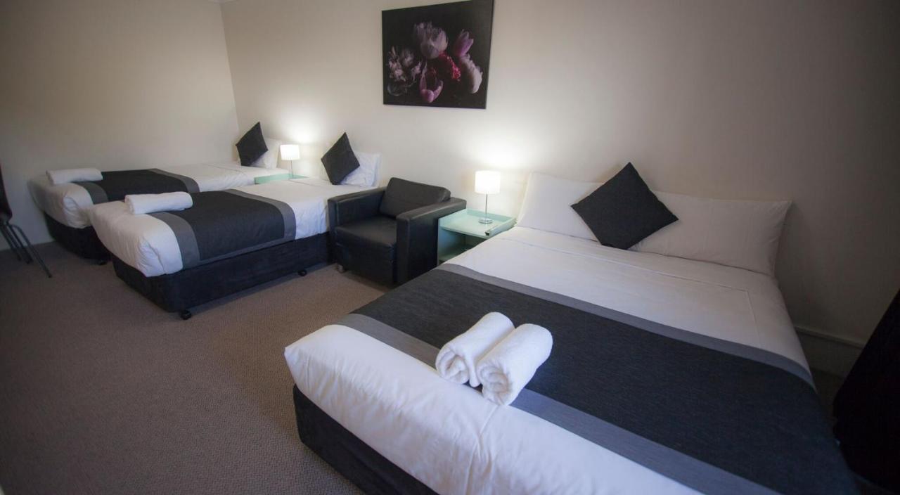 Chermside Court Motel Brisbane Bagian luar foto